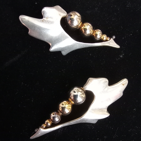 Vintage Artisan VB signed Modernist Freeform Silver Earrings Post style - Picture 7 of 7